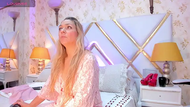 MalorySweet online show from 12-30-24, 12:20