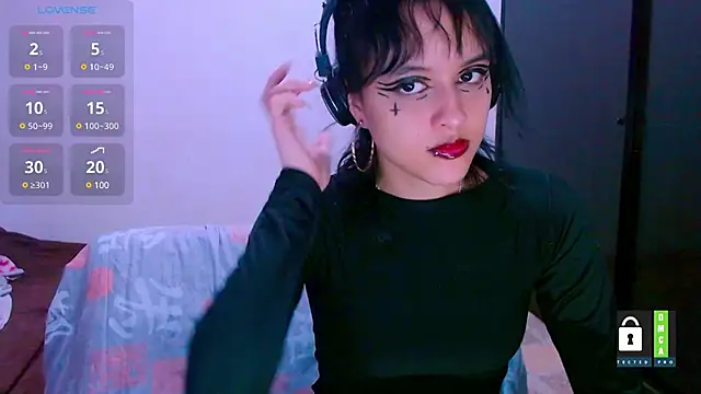 Snapshot of lizeth_darks chatting on 02-16-25, 02:10 lizeth darks online show from 02-16-25, 02:10