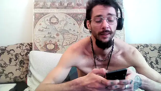 Snapshot of casualtimepassenger chatting on 03-02-25, 12:54 casualtimepassenger online show from 03-02-25, 12:54