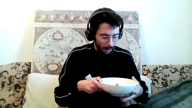 Snapshot of casualtimepassenger chatting on 03-06-25, 04:07 casualtimepassenger online show from 03-06-25, 04:07