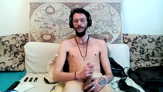 Snapshot of casualtimepassenger chatting on 03-18-25, 10:03 casualtimepassenger online show from 03-18-25, 10:03