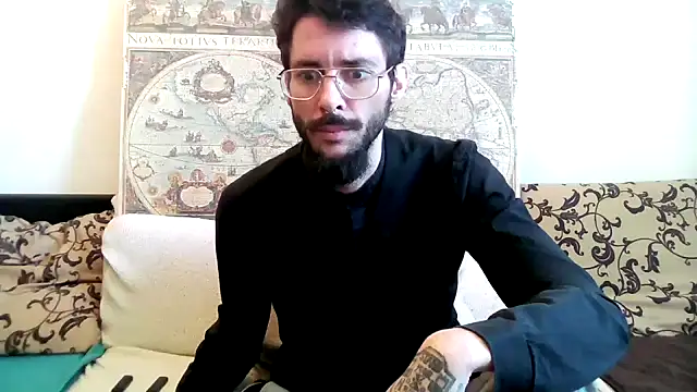 Snapshot of casualtimepassenger chatting on 03-19-25, 11:06 casualtimepassenger online show from 03-19-25, 11:06