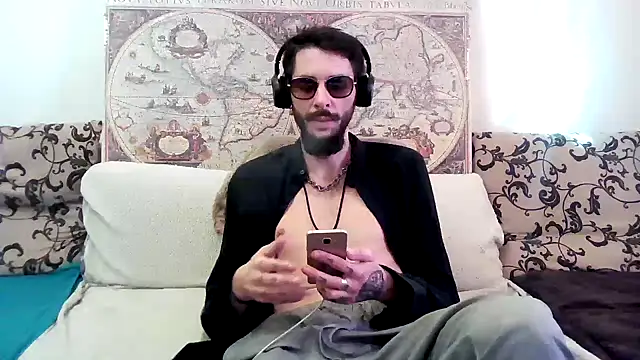 Snapshot of casualtimepassenger chatting on 03-20-25, 06:41 casualtimepassenger online show from 03-20-25, 06:41