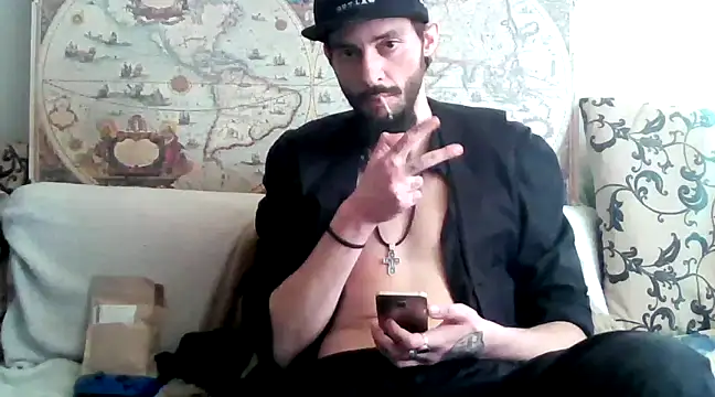 Snapshot of casualtimepassenger chatting on 03-21-25, 07:00 casualtimepassenger online show from 03-21-25, 07:00