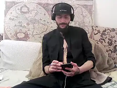 Snapshot of casualtimepassenger chatting on 03-22-25, 01:32 casualtimepassenger online show from 03-22-25, 01:32