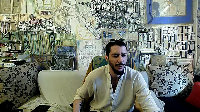 Snapshot of casualtimepassenger chatting on 04-22-26, 07:33 casualtimepassenger online show from 04-22-26, 07:33