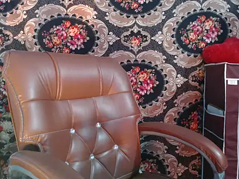 Wish Queen online show from 12-22-25, 10:23