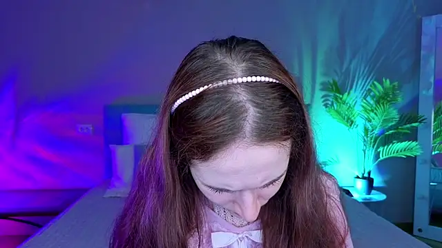 L1ittle kitty  online show from 04-26-26, 05:16