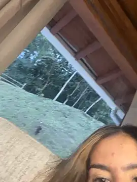 Snapshot of Alisha-Bond chatting on 02-17-25, 10:47 Alisha-Bond online show from 02-17-25, 10:47