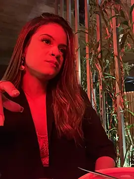 Snapshot of Alisha-Bond chatting on 03-01-25, 02:15 Alisha-Bond online show from 03-01-25, 02:15