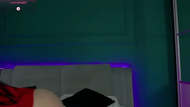 AllisonSky online show from 04-14-26, 06:14