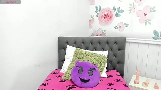 Sophia abad7 online show from 02-04-25, 10:34
