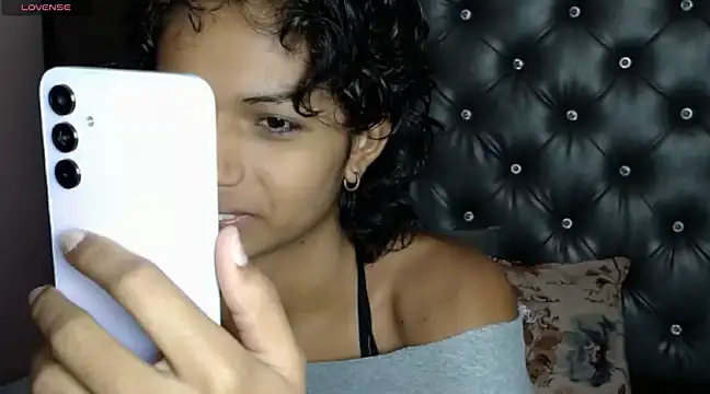 ToshiaKimich online show from 03-12-25, 12:36