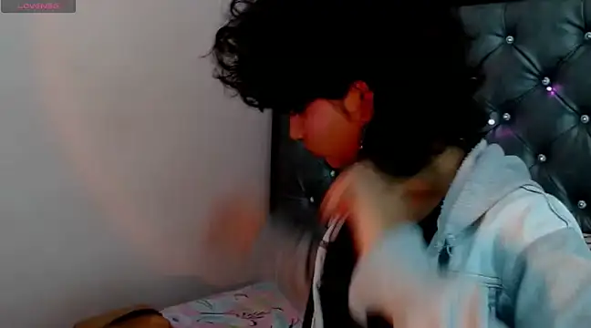 ToshiaKimich online show from 03-13-25, 07:06