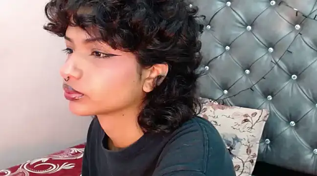 ToshiaKimich online show from 03-17-25, 04:33