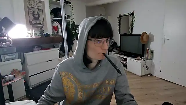 Snapshot of CeriseLapine chatting on 12-02-25, 07:20 CeriseLapine online show from 12-02-25, 07:20