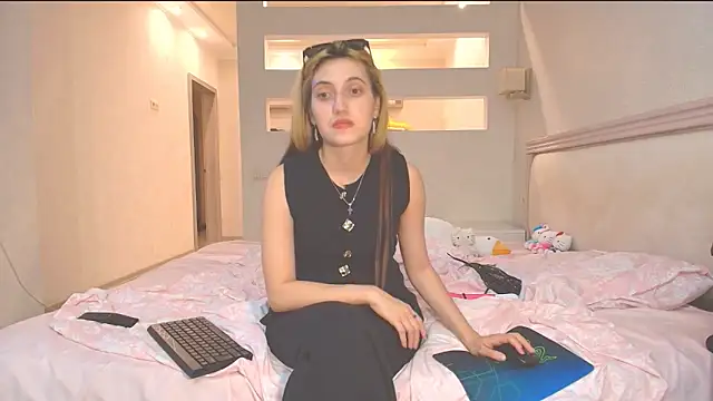 Iren online show from 10-22-25, 09:25