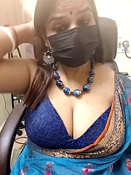 Snapshot of AzadPanchi2024 chatting on 09-21-25, 01:18 AzadPanchi2024 online show from 09-21-25, 01:18