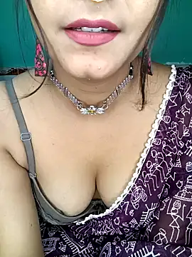 Diamond queeen online show from 12-18-24, 09:40