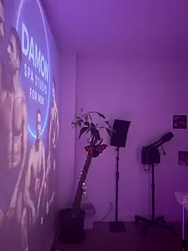 Snapshot of GymBoyVan chatting on 11-02-25, 07:27 GymBoyVan online show from 11-02-25, 07:27