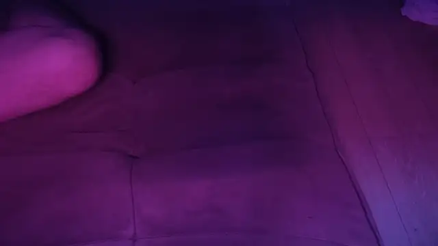 Snapshot of GymBoyVan chatting on 01-11-26, 01:05 GymBoyVan online show from 01-11-26, 01:05