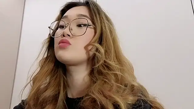 Jennatyan online show from 01-14-26, 02:12