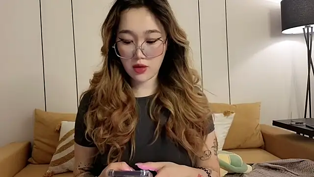 Jennatyan online show from 03-20-26, 04:17