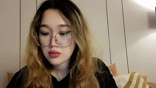 Jennatyan online show from 04-27-26, 05:16