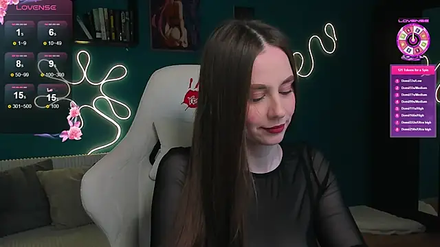 Snapshot of katie_taylorr chatting on 07-01-26, 10:53 katie taylorr online show from 07-01-26, 10:53