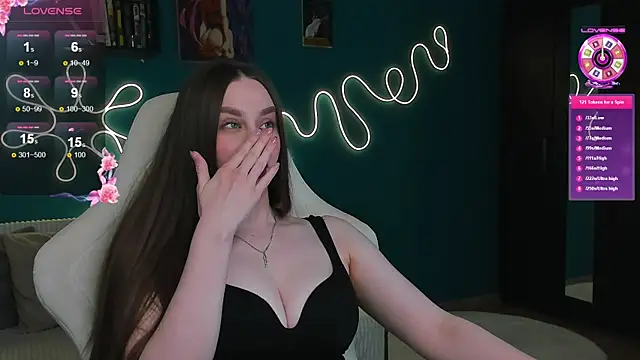 Snapshot of katie_taylorr chatting on 07-18-26, 09:18 katie taylorr online show from 07-18-26, 09:18