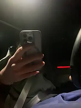 Snapshot of youssef00711 chatting on 03-12-25, 10:17 youssef00711 online show from 03-12-25, 10:17