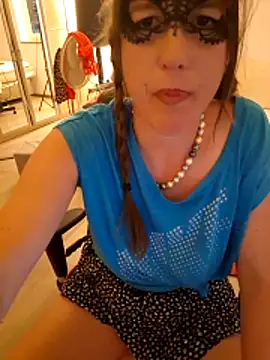 Snapshot of Hexe12346 chatting on 05-19-26, 06:03 Hexe12346 online show from 05-19-26, 06:03