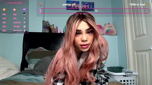 Snapshot of kittymarie28 chatting on 03-21-25, 06:40 kittymarie28 online show from 03-21-25, 06:40