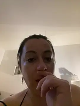 Lyannabuena69 online show from 03-02-26, 02:14