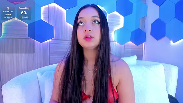 Snapshot of MiaKay1 chatting on 02-06-25, 03:48 MiaKay1 online show from 02-06-25, 03:48
