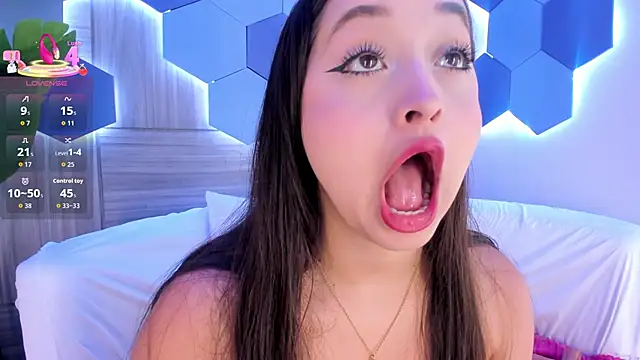 Snapshot of MiaKay1 chatting on 09-13-25, 03:39 MiaKay1 online show from 09-13-25, 03:39