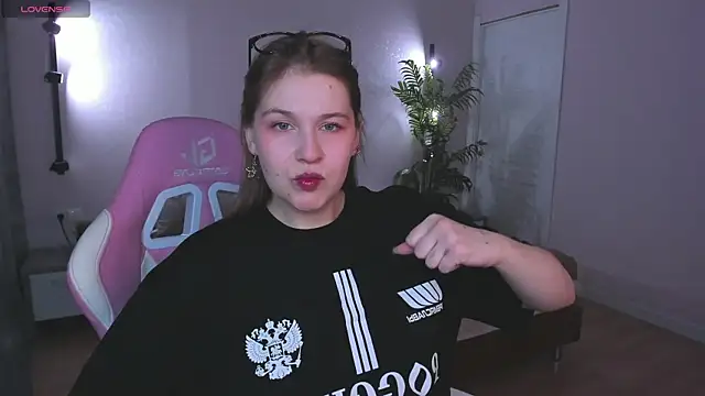 Colleen Blake online show from 11-05-25, 05:13