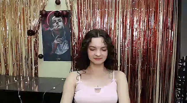 Snapshot of _SusieSu_ chatting on 01-09-25, 10:52 SusieSu online show from 01-09-25, 10:52