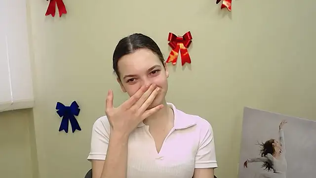 Snapshot of _SusieSu_ chatting on 02-05-25, 07:18 SusieSu online show from 02-05-25, 07:18