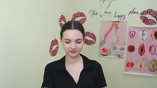 Snapshot of _SusieSu_ chatting on 02-13-25, 10:44 SusieSu online show from 02-13-25, 10:44