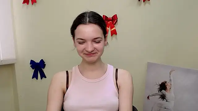 Snapshot of _SusieSu_ chatting on 02-14-25, 10:28 SusieSu online show from 02-14-25, 10:28