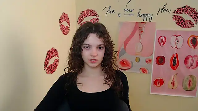 Snapshot of _SusieSu_ chatting on 02-17-25, 01:10 SusieSu online show from 02-17-25, 01:10