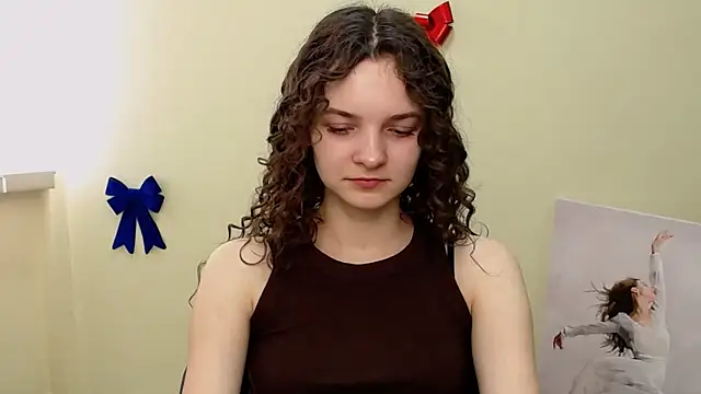 Snapshot of _SusieSu_ chatting on 02-24-25, 12:26 SusieSu online show from 02-24-25, 12:26