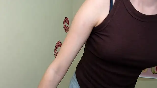 Snapshot of _SusieSu_ chatting on 02-25-25, 04:10 SusieSu online show from 02-25-25, 04:10