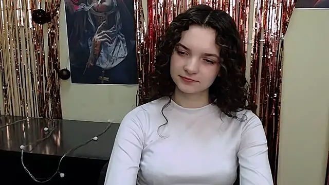 Snapshot of _SusieSu_ chatting on 03-05-25, 01:28 SusieSu online show from 03-05-25, 01:28