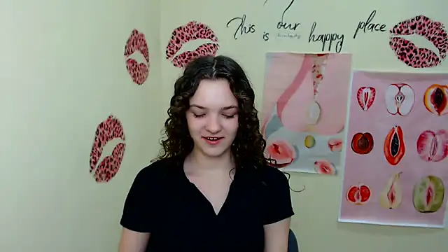 Snapshot of _SusieSu_ chatting on 03-19-25, 01:29 SusieSu online show from 03-19-25, 01:29