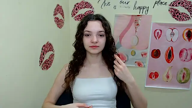 Snapshot of _SusieSu_ chatting on 03-20-25, 07:25 SusieSu online show from 03-20-25, 07:25