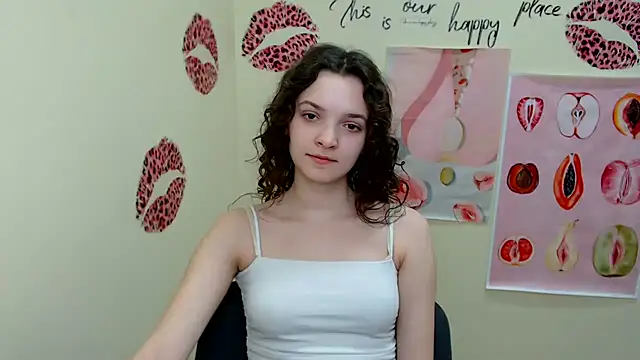 Snapshot of _SusieSu_ chatting on 03-20-25, 10:43 SusieSu online show from 03-20-25, 10:43