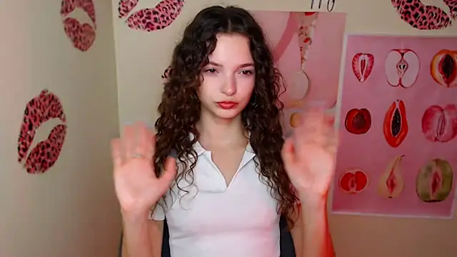 Snapshot of _SusieSu_ chatting on 09-10-25, 06:24 SusieSu online show from 09-10-25, 06:24