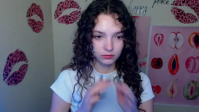 Snapshot of _SusieSu_ chatting on 09-24-25, 05:44 SusieSu online show from 09-24-25, 05:44